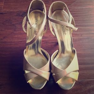 Shoe Dazzle Platform Heels